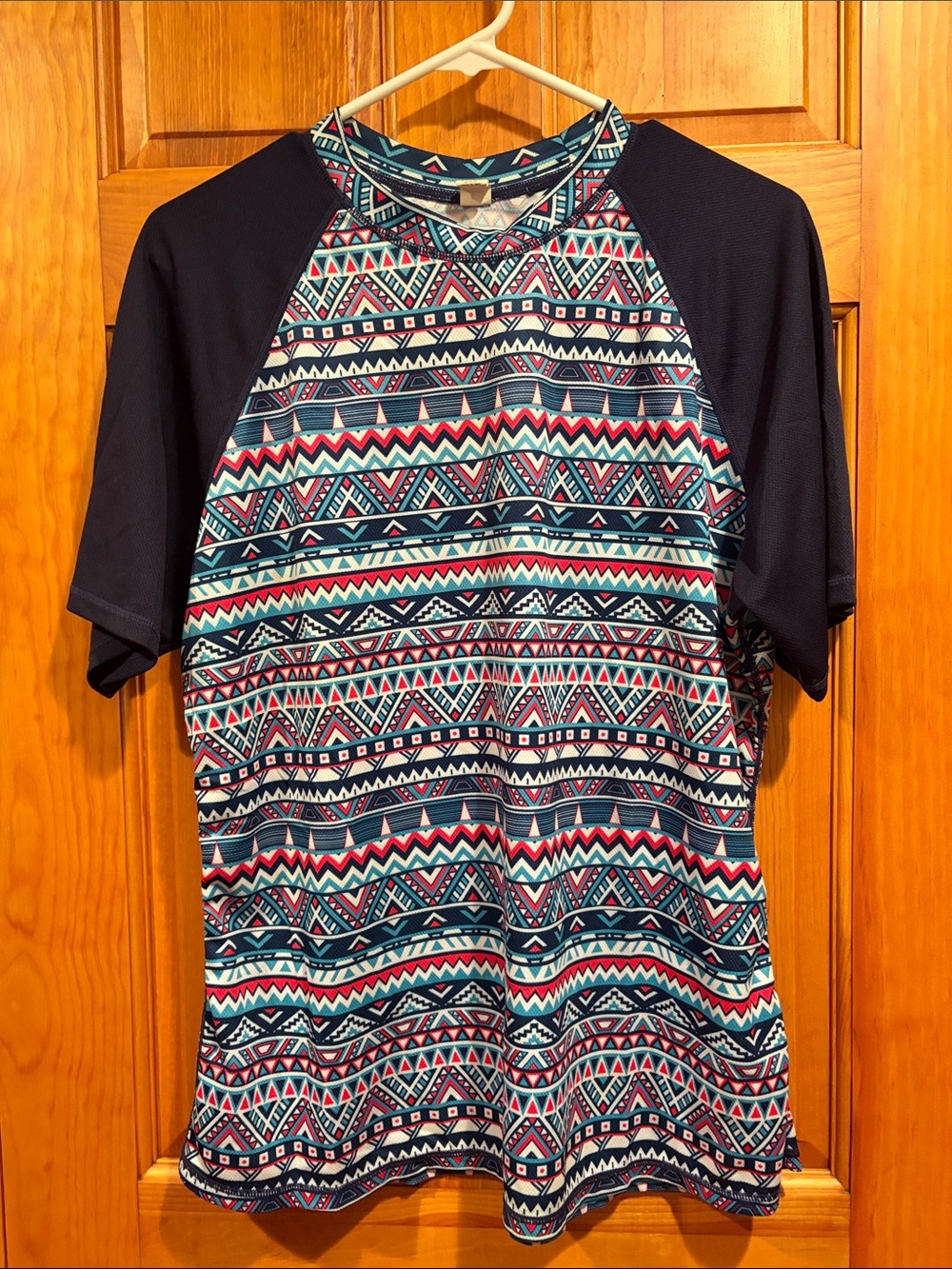 Women’s Swim Rash Guard Shirt - Picture 3 of 9